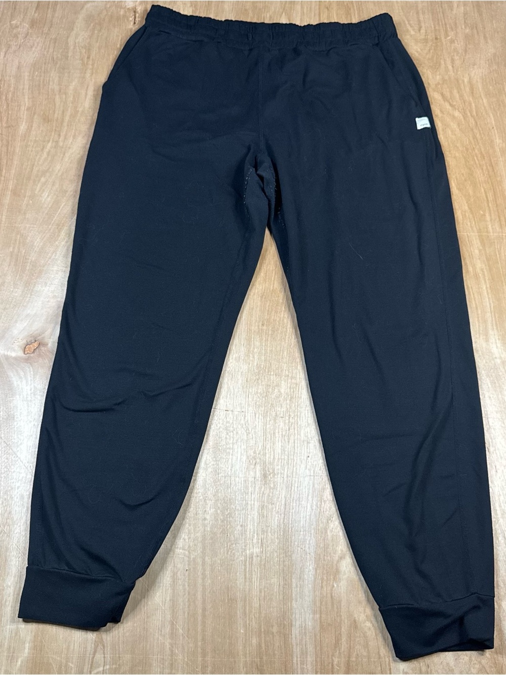 Vuori Women’s Black Athletic Fit Knit Jogger Pants Drawstring 24" Inseam